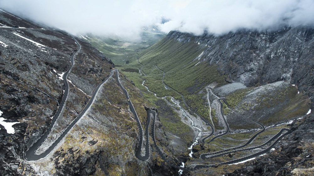 Cùng Bentley Continental GT 2016 khám phá vẻ đẹp Na Uy bentley continental GT 2016 (11).jpg