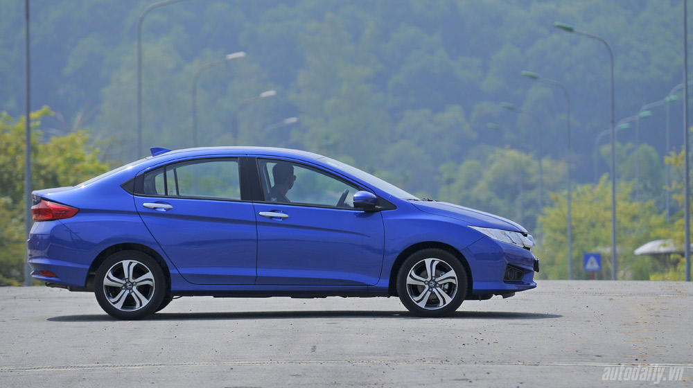 Chọn Honda City hay Nissan Sunny? Honda_city (6).jpg