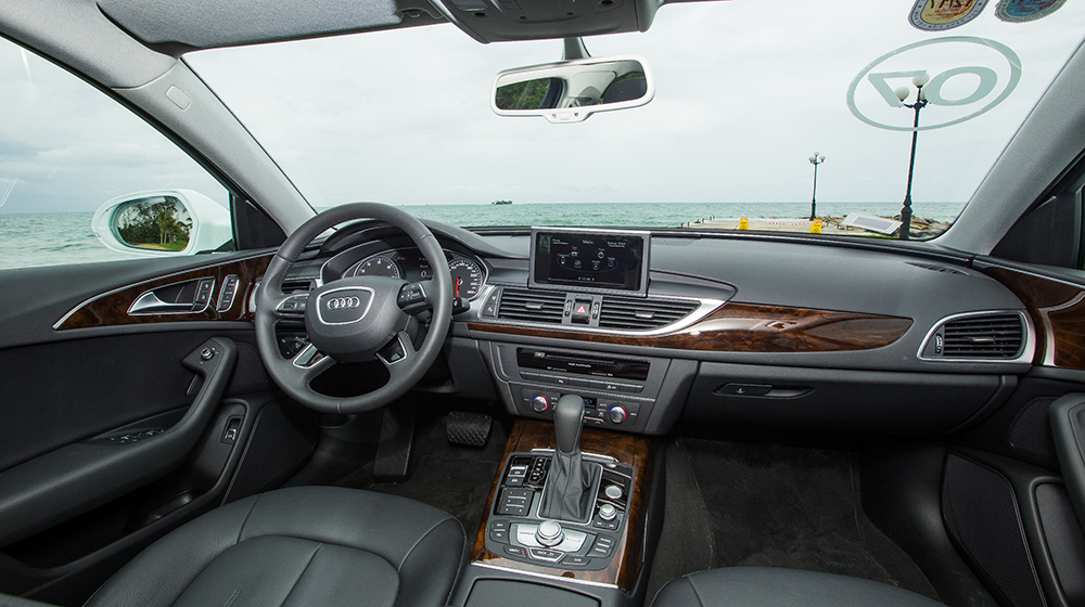 Dưới 3 tỷ đồng, chọn sedan hạng sang nào? Audi A6_20.jpg