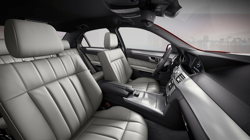 Mercedes giới thiệu bản nâng cấp E200 Edition E tại Việt Nam Mercedes E Edition E 8 copy.jpg