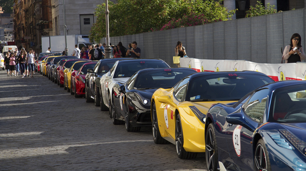 Video: Hơn 100 siêu xe Ferrari quy tụ tại thành Rome 150321-car-2-caval_2-1280x0_GI07V8 copy.jpg