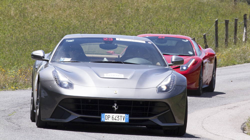 Video: Hơn 100 siêu xe Ferrari quy tụ tại thành Rome IMG_6726-C-1280x0_AY0N7J copy.jpg