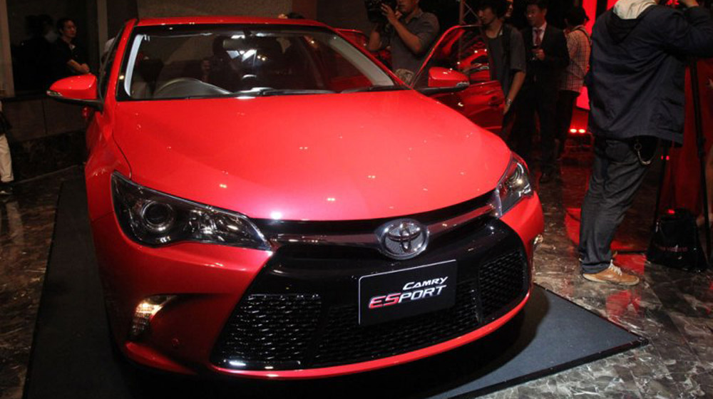 Cận cảnh Toyota Camry phiên bản thể thao vừa ra mắt tại Thái Lan toyota-camry-esport-2015-31.jpg