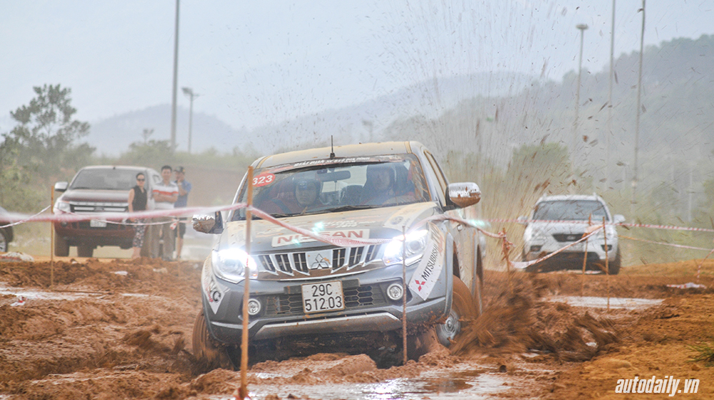 Hình ảnh ấn tượng ngày 1 Vietnam Offroad Cup 2015 VOC ngày 1 (2).jpg