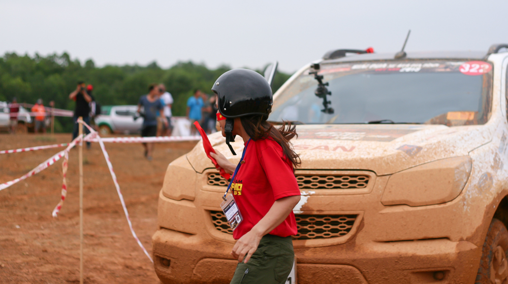 Xe bán tải thử tài kéo xe 12 tấn tại VOC 2015 IMG_0174.jpg