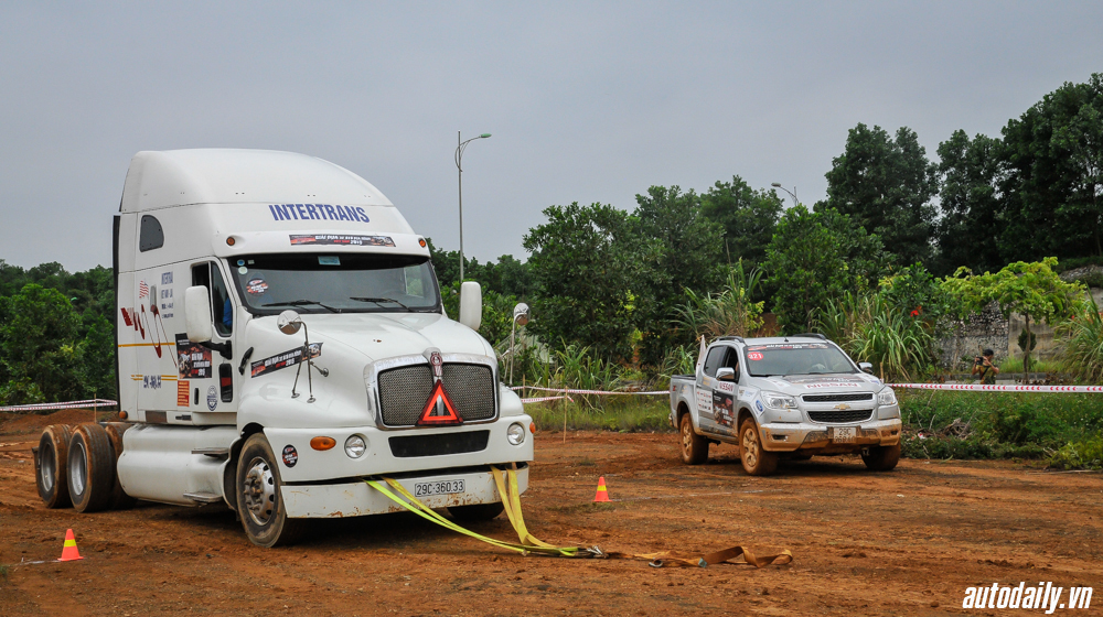 Chevrolet Colorado giành chiến thắng tuyệt đối trong bài thi số 9 tại VOC 2015 Colorado_VOC_2015 (3).jpg