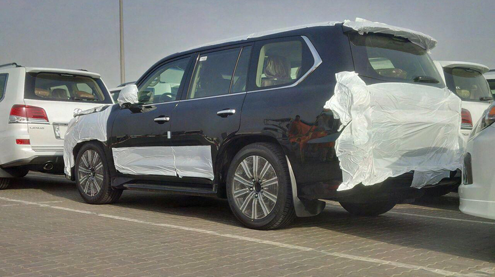 Lộ ảnh nội và ngoại thất Lexus LX570 2016 Lexus LX570 2016 2.jpg