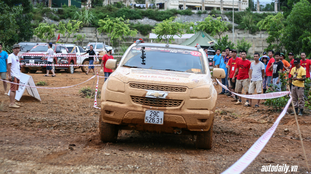 Xe bán tải – “Khơi nguồn” mọi cuộc chơi Colorado_VOC_2015 (1).jpg