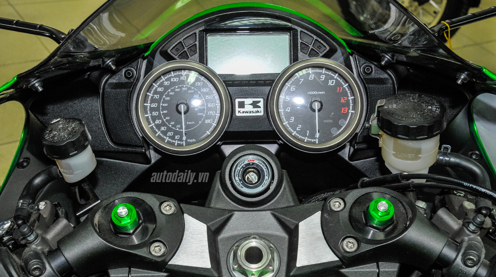 Ảnh chi tiết Kawasaki Ninja ZX-14R tại Hà Nội kawasaki ZX-14R  (11).jpg