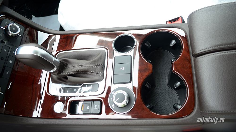 Ảnh chi tiết Volkswagen Touareg 2015 vừa về Việt Nam volkswagen-touareg-2015 (10).jpg