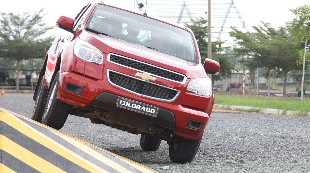 Hơn 3.500 người tham gia lái thử xe cùng GM Việt Nam lai-thu-xe-chevrolet (6).jpg