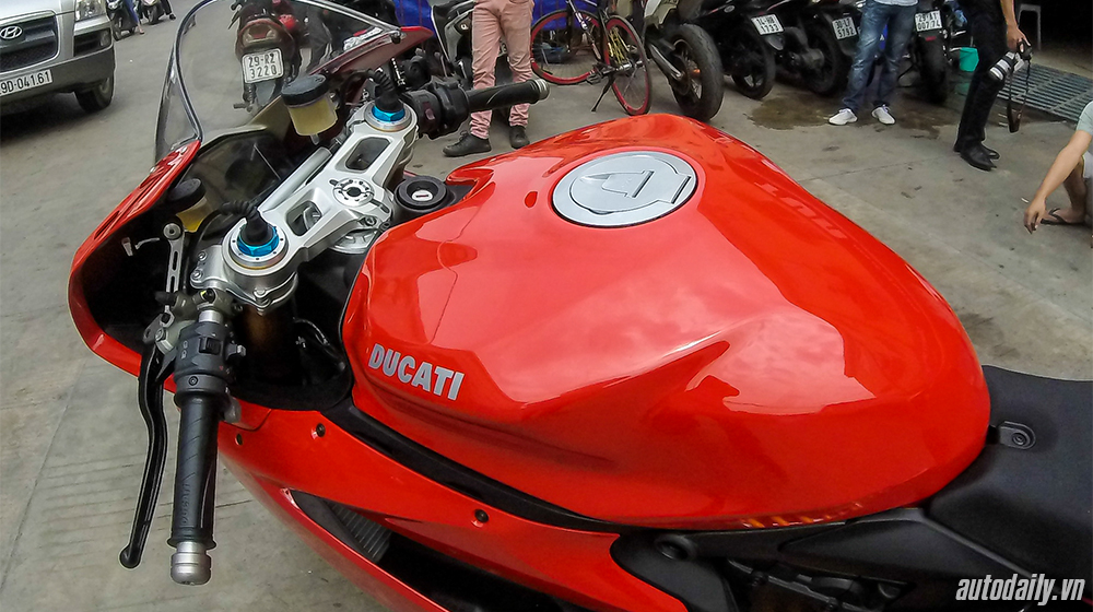 Ảnh chi tiết Ducati 1299 Panigale S giá 1 tỷ tại Hà Nội ducati 1299 (10).jpg