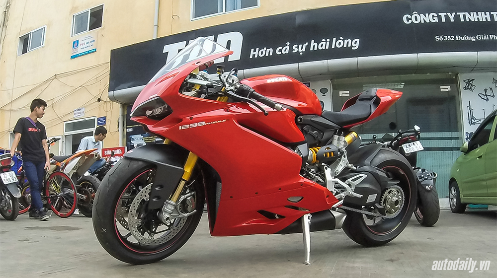 Ảnh chi tiết Ducati 1299 Panigale S giá 1 tỷ tại Hà Nội ducati 1299 (3).jpg