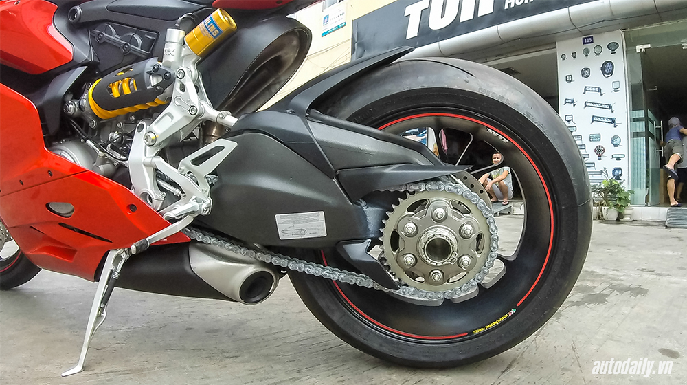 Ảnh chi tiết Ducati 1299 Panigale S giá 1 tỷ tại Hà Nội ducati 1299 (6).jpg
