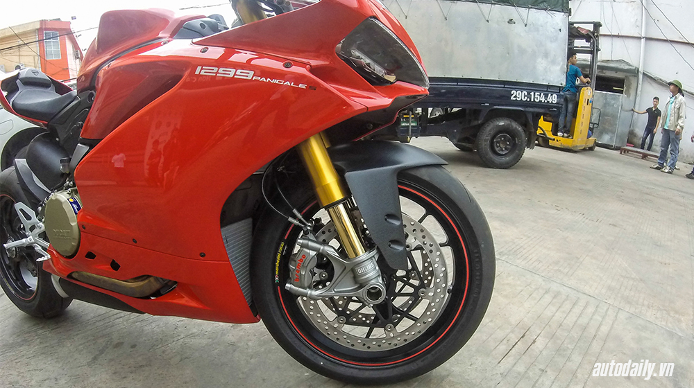 Ảnh chi tiết Ducati 1299 Panigale S giá 1 tỷ tại Hà Nội ducati 1299 (8).jpg