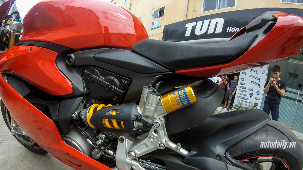 Ảnh chi tiết Ducati 1299 Panigale S giá 1 tỷ tại Hà Nội ducati 1299 (9).jpg