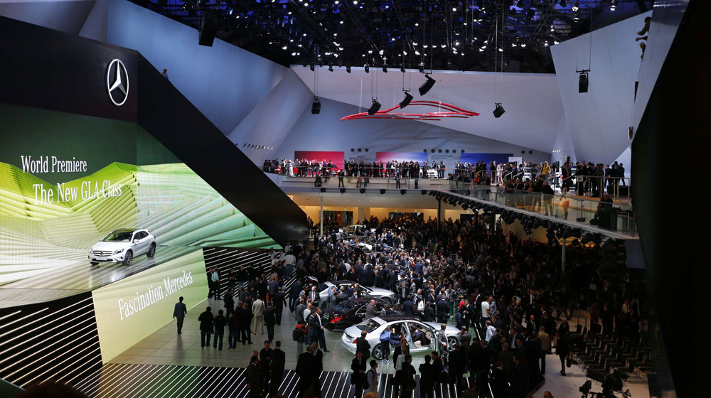 Cơ hội khám phá nước Đức khi mua xe Mercedes-Benz motoshow-frankfurt-2015.jpg