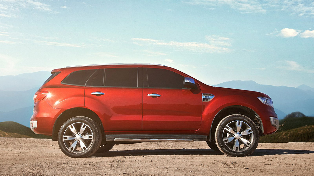 Toyota Fortuner 2016 vs Ford Everest 2015: Cuộc đua phân khúc SUV tầm trung Fortuner_2016_vs_Everest_2015 (14).jpg