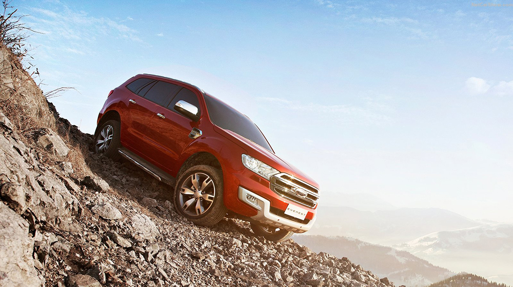 Toyota Fortuner 2016 vs Ford Everest 2015: Cuộc đua phân khúc SUV tầm trung Fortuner_2016_vs_Everest_2015 (19).jpg