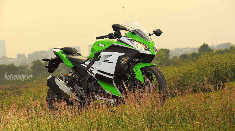 Một ngày thử độ chất của Kawasaki Ninja 300 ABS Kawasaki Ninja300 (22).jpg