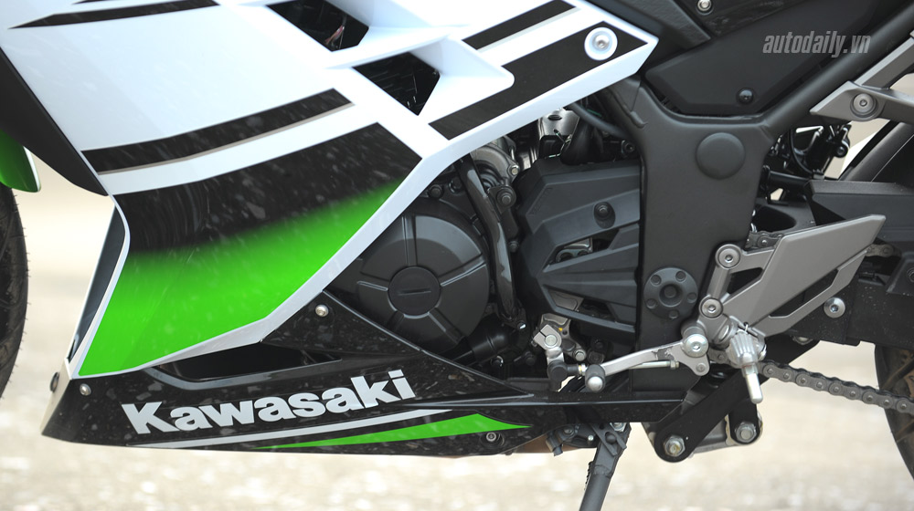 Ảnh chi tiết Kawasaki Ninja 300 ABS Kawasaki Ninja300 (45).jpg