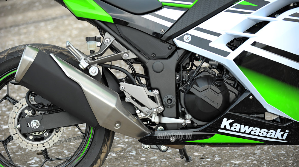 Ảnh chi tiết Kawasaki Ninja 300 ABS Kawasaki Ninja300 (46).jpg