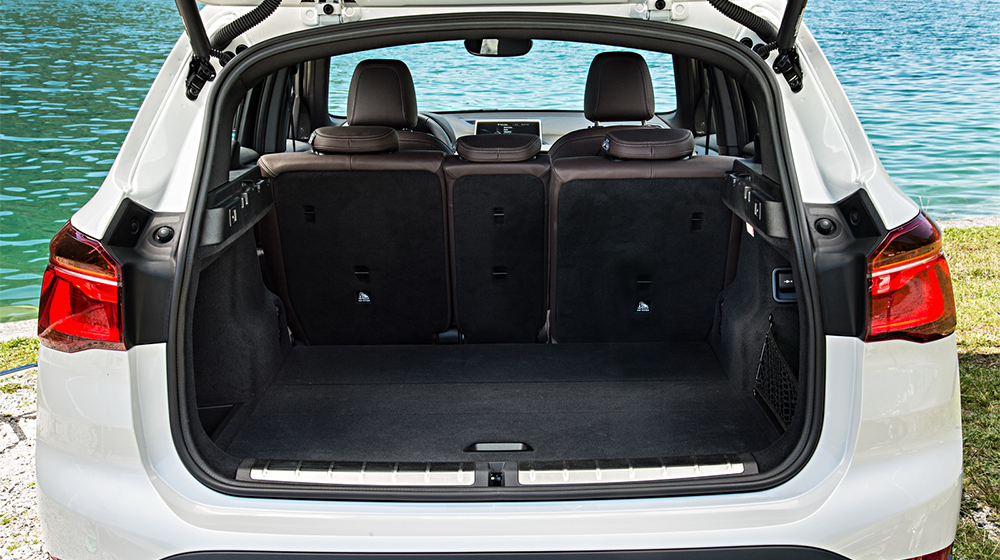 Chi tiết nội thất BMW X1 2016 hoàn toàn mới 2016-BMW-X1-84 copy.jpg