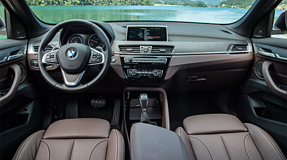 Chi tiết nội thất BMW X1 2016 hoàn toàn mới 2016-BMW-X1-87 copy.jpg