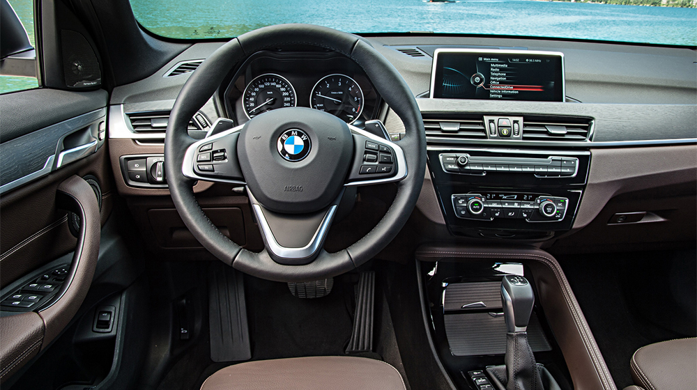 Chi tiết nội thất BMW X1 2016 hoàn toàn mới 2016-BMW-X1-91 copy.jpg