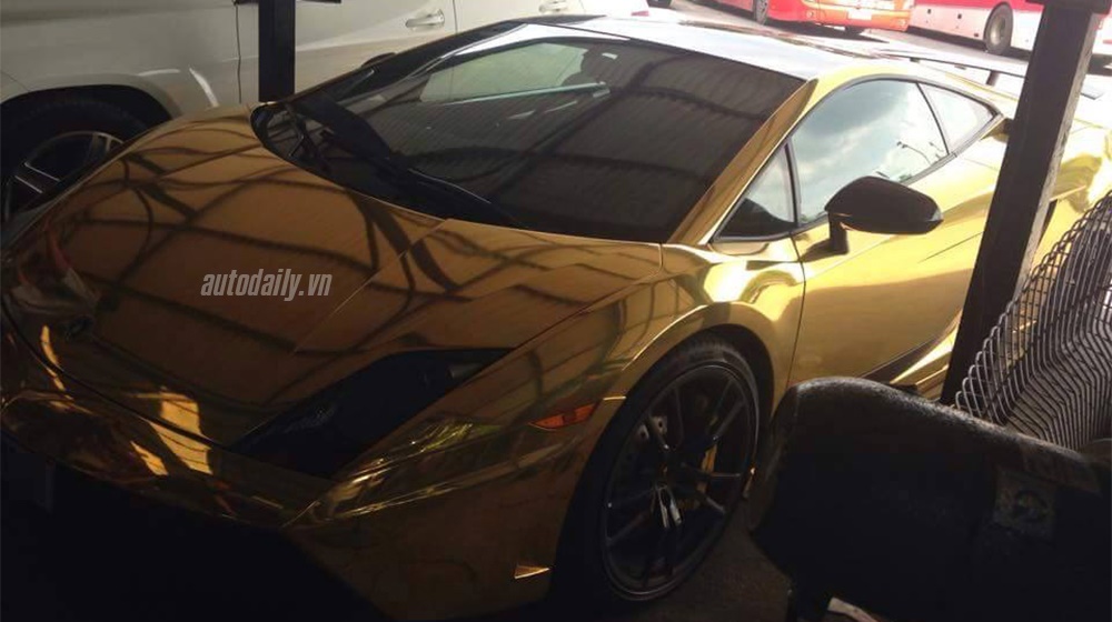 Có một nơi chuyên “bắt bệnh” và “trị ốm” cho siêu xe tại Hà Nội 11721958_1731463460414496_108223971_n copy.jpg