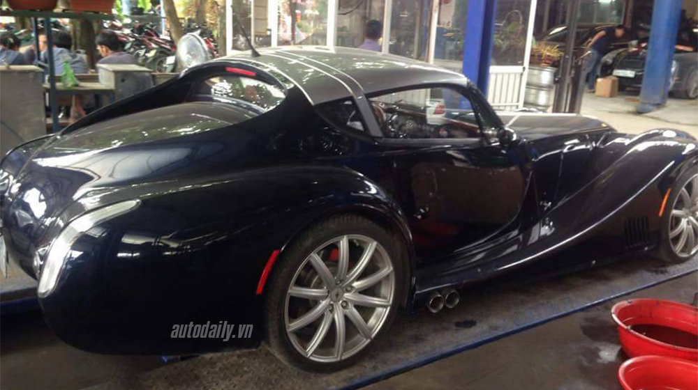 Có một nơi chuyên “bắt bệnh” và “trị ốm” cho siêu xe tại Hà Nội 11778002_1734740323420143_609921658_n copy.jpg