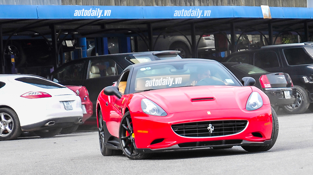Siêu xe Ferrari của đại gia Dương “Kon” tái xuất sau tai nạn Ferrari California (5).jpg