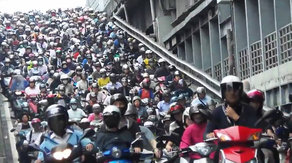 Người dân nơi nào sở hữu nhiều xe máy nhất? maxresdefault.jpg