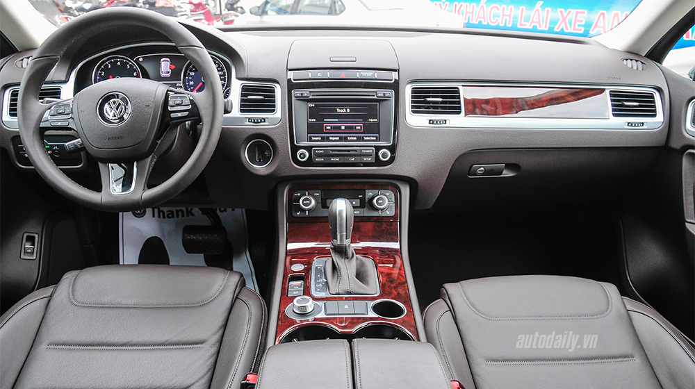 Nội thất SUV hạng sang Volkswagen Touareg 2015 đầu tiên về Việt Nam Volkswagen touareg 2015 (15).jpg