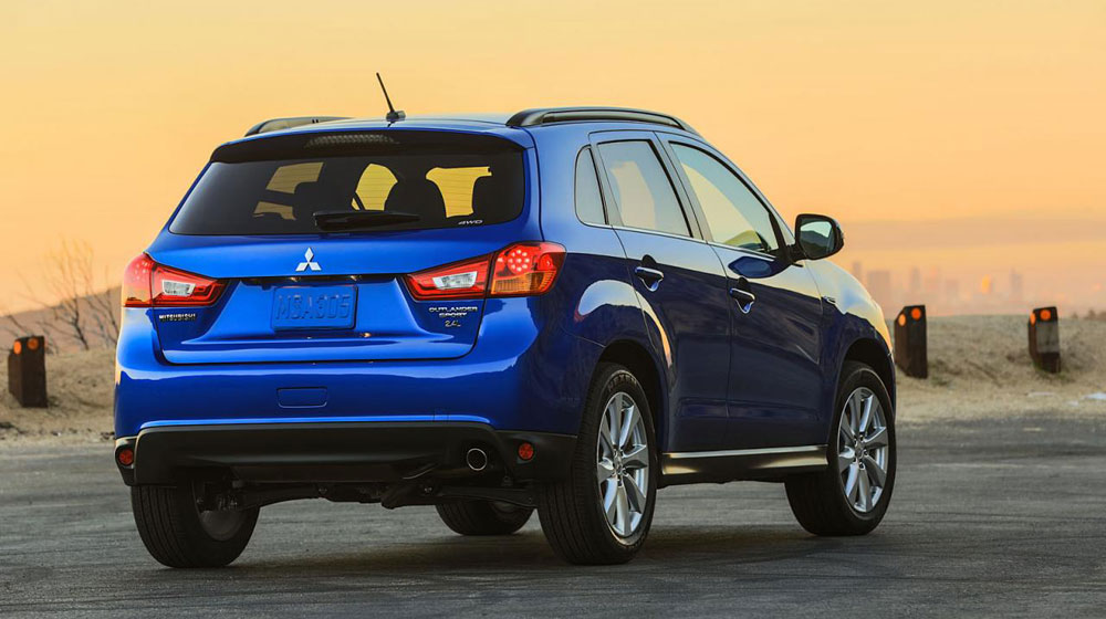 Ưu tiên khu vực Đông Nam Á, Mitsubishi rút khỏi thị trường Mỹ outlander-2015.jpg