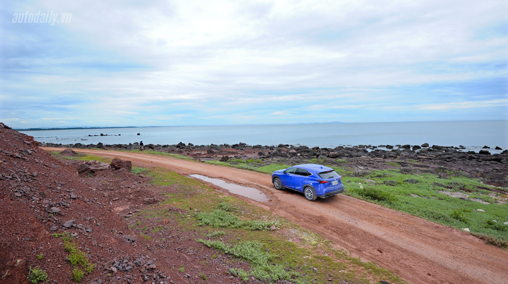 Ảnh vận hành Lexus NX200t Lexus-NX-200t-donghoi (45).jpg