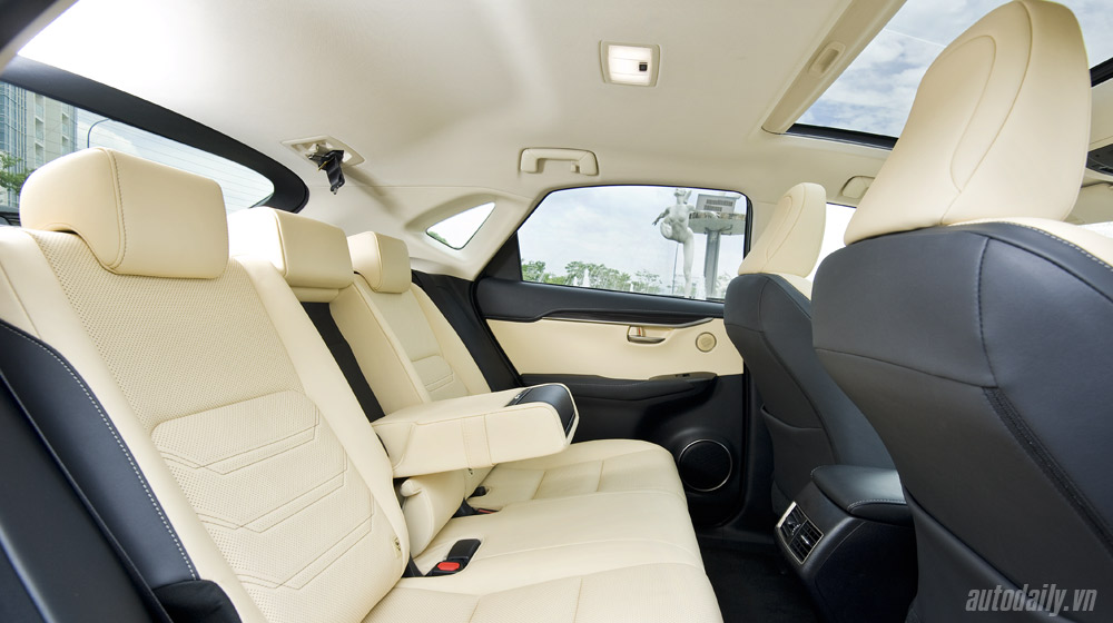 Cầm lái SUV hạng sang Lexus NX200t qua 1.200km Lexus-NX-200t-donghoi (70).jpg