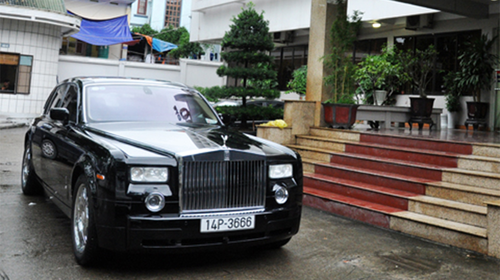 Đấu giá Rolls-Royce Phantom 39 tỷ đồng ủng hộ dân Quảng Ninh images816428_a copy.jpg