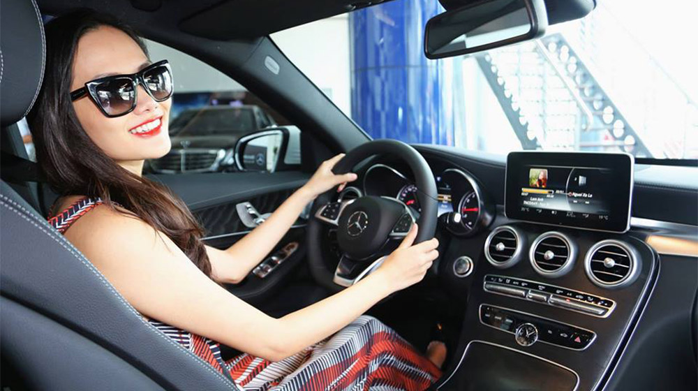 Hoa hậu Đông Nam Á Diệu Linh tậu Mercedes C250 AMG Mercedes-benz-C250-AMG (9).jpg