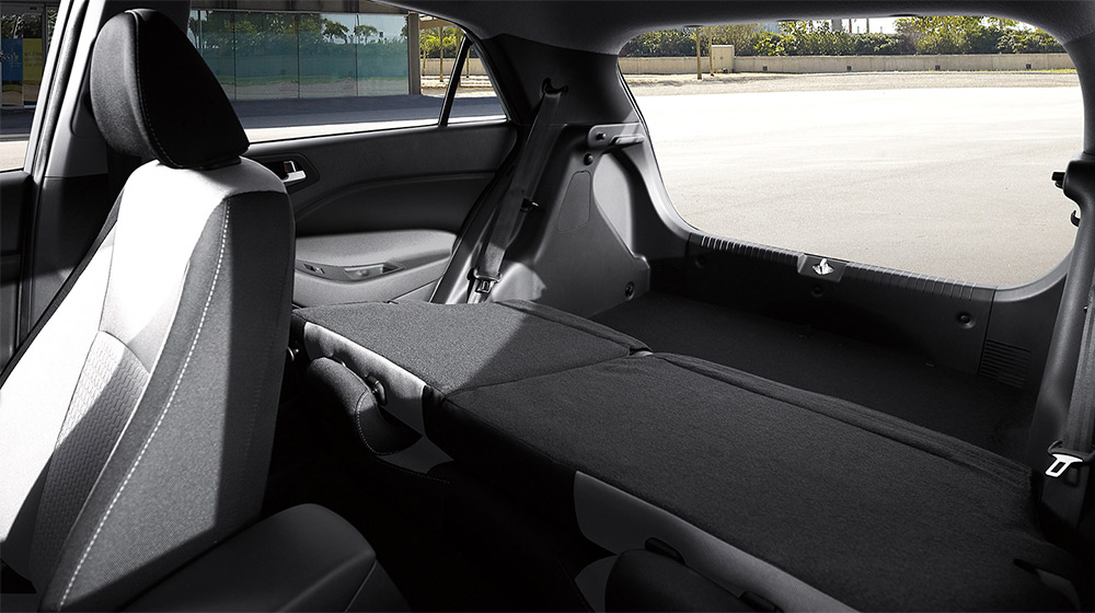 Soi chi tiết Hyundai i20 Active vừa 