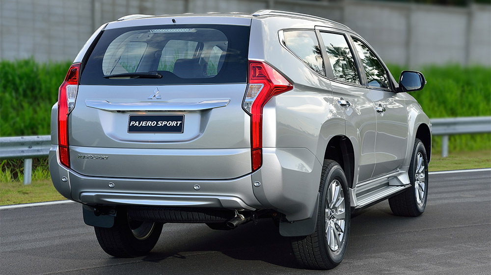 Chi tiết đối thủ của Toyota Fortuner và Ford Everest vừa ra mắt Mitsubishi-Pajero-Sport-0020.jpg