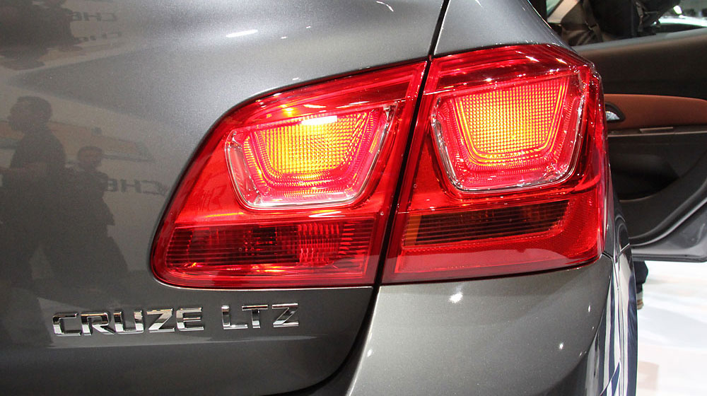 Ảnh chi tiết Chevrolet Cruze 2015 chevrolet-cruze-2015-20.jpg