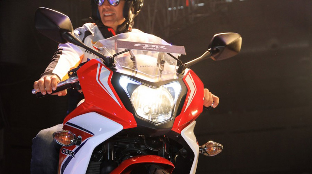 Chi tiết Honda CBR650F 2015-Honda-CBR-650R-headlamps-launched-900x600.jpg
