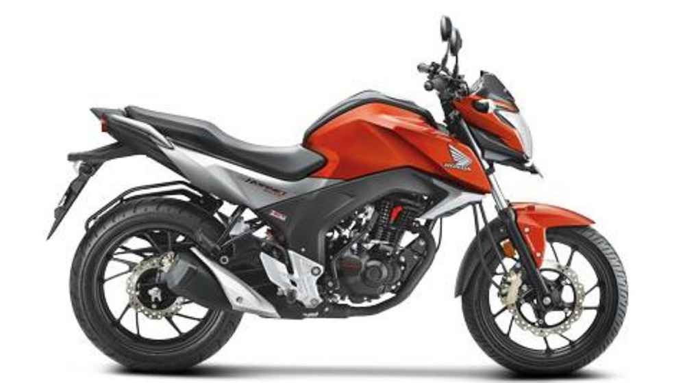 Honda tấn công thị trường bằng loạt xe mới Honda-CB-Hornet-160R-side.jpg