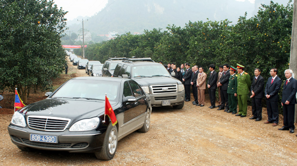 Chủ tịch nước sử dụng xe công như thế nào? IMG_0023.jpg