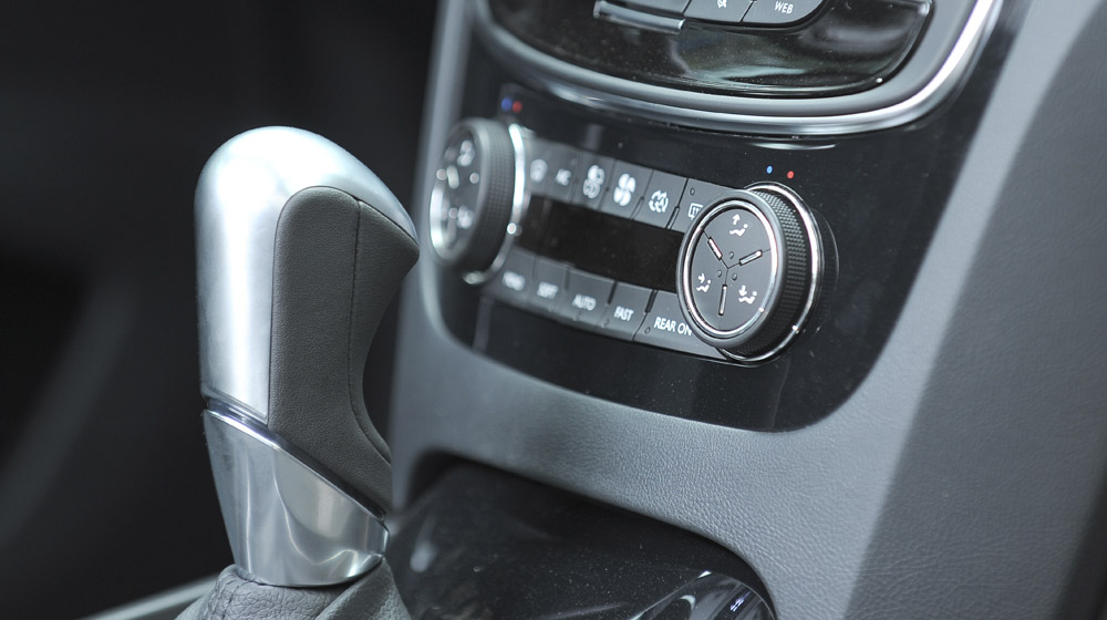 Ảnh chi tiết nội thất Peugeot 508 4.-Peugeot-508-noi-that-(4).jpg