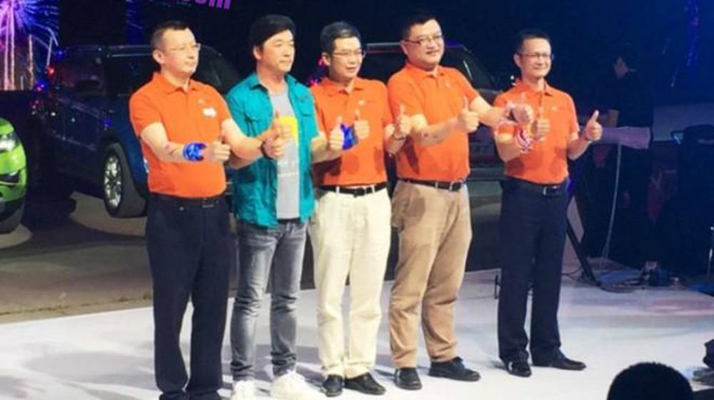 Xe nhái Landwind X7 ngang nhiên mở bán, giá từ 21.000 USD Landwind_X7 (6).jpg