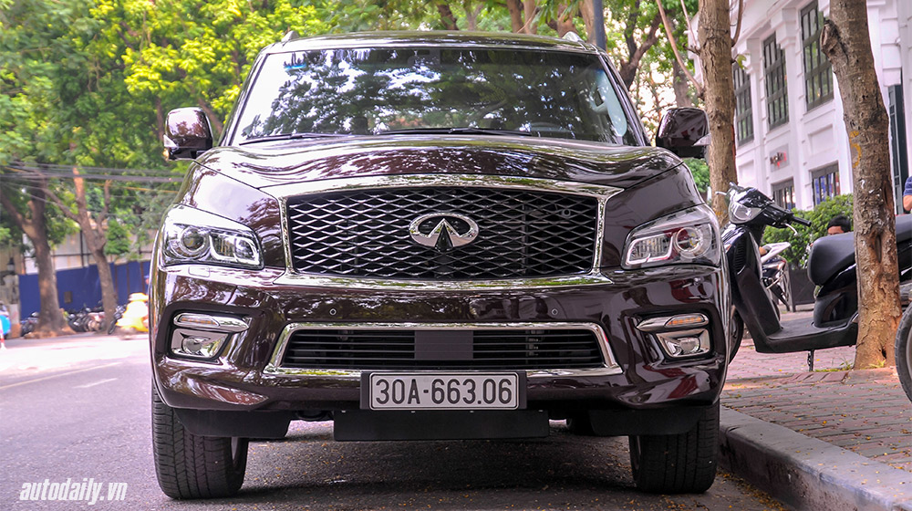 Chạm mặt “gã khổng lồ Nhật” Infiniti QX80 2015 tại Hà Nội Infiniti QX80 2015 (13).jpg