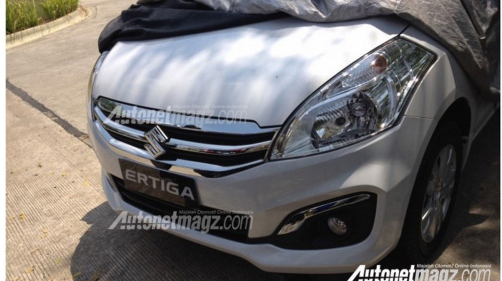 Đối thủ Toyota Innova lộ ảnh “nóng” trước ngày ra mắt Suzuki-Ertiga-front-facade-spied-900x564.jpg