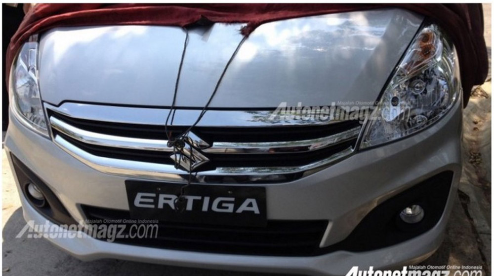 Đối thủ Toyota Innova lộ ảnh “nóng” trước ngày ra mắt Suzuki-Ertiga-grille-spied-900x544.jpg